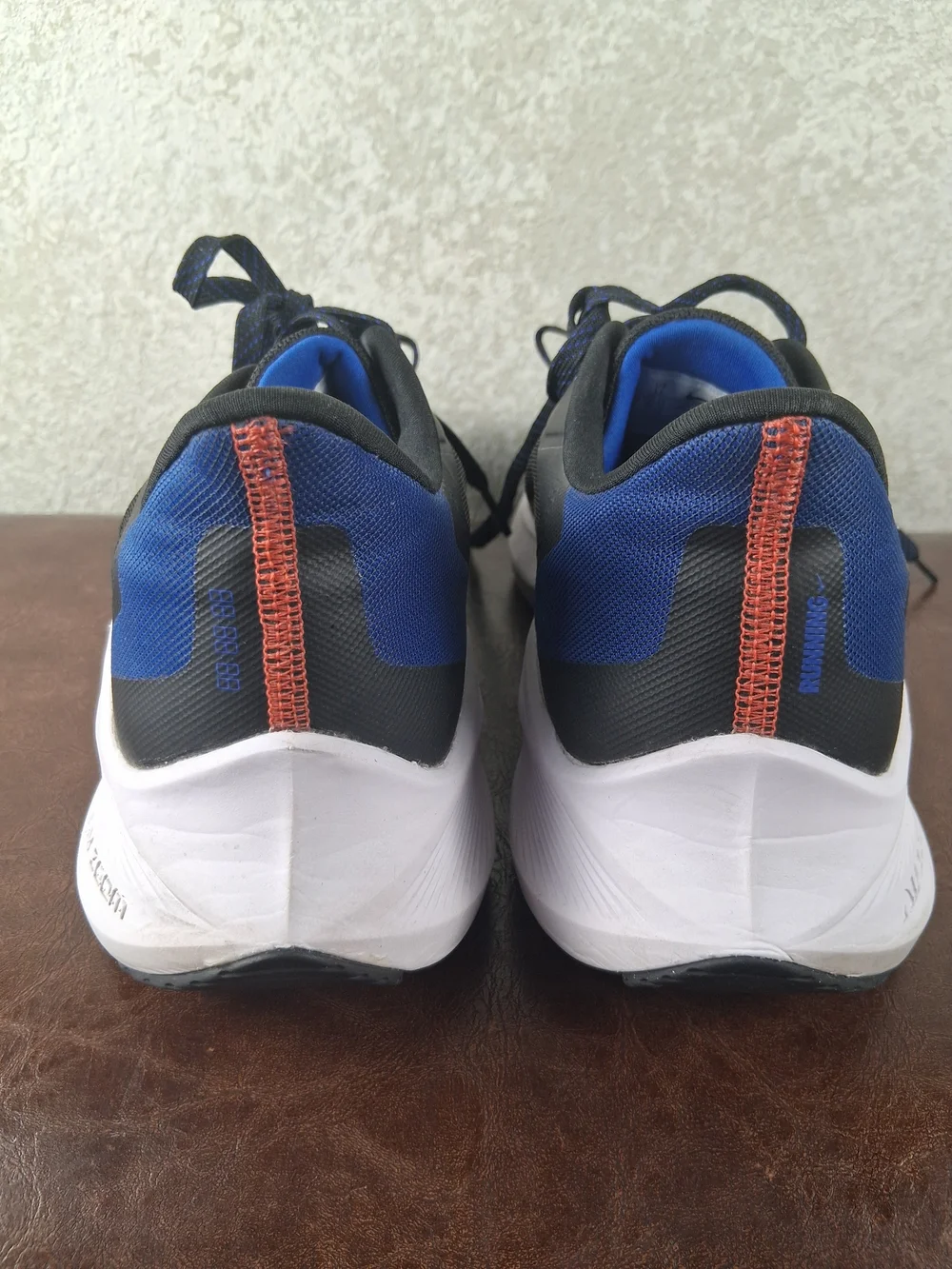 Nike Air Zoom Winflo Running Shoes Size 11 Athletic